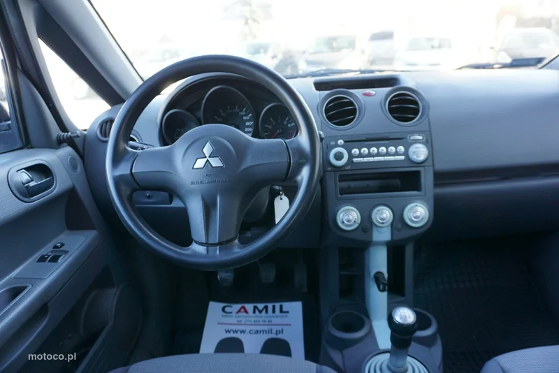 Mitsubishi Colt 12