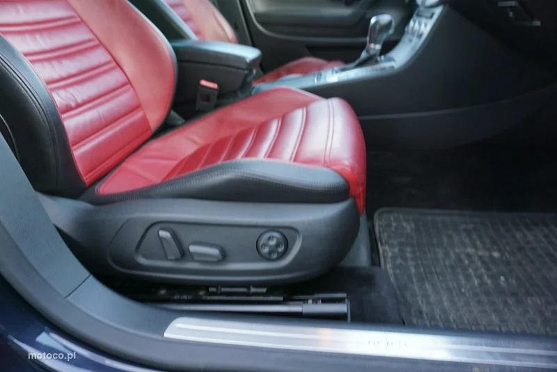 Volkswagen CC 24