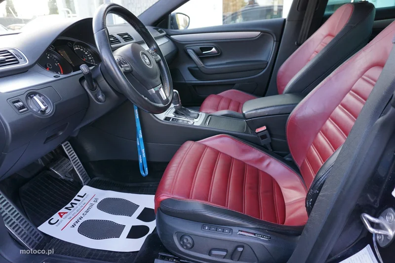 Volkswagen CC 9