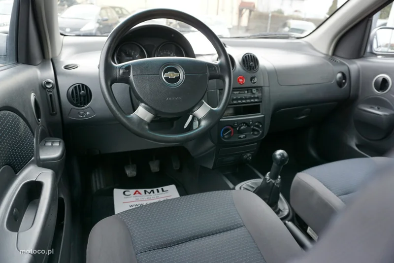Chevrolet Kalos 11