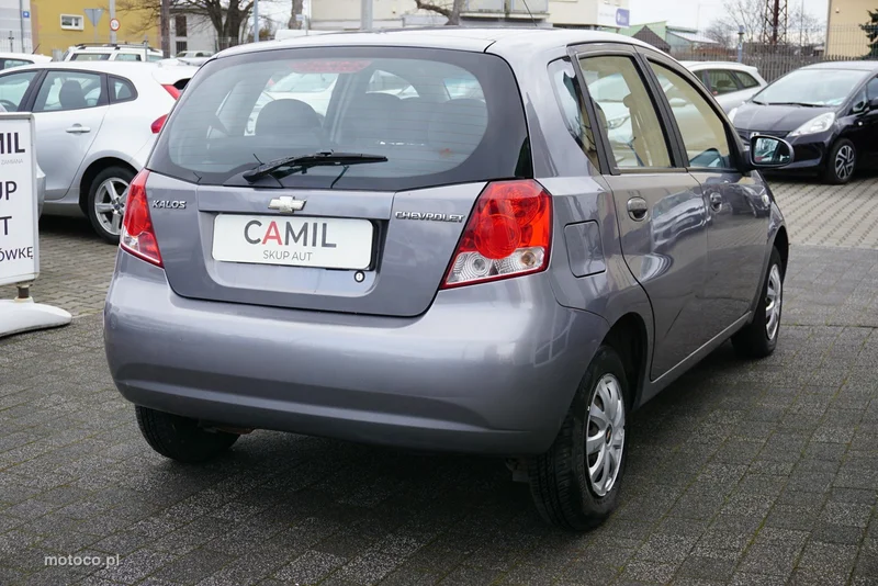 Chevrolet Kalos 4