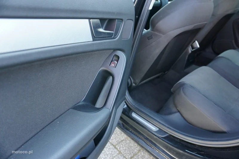 Audi A4 B8 11