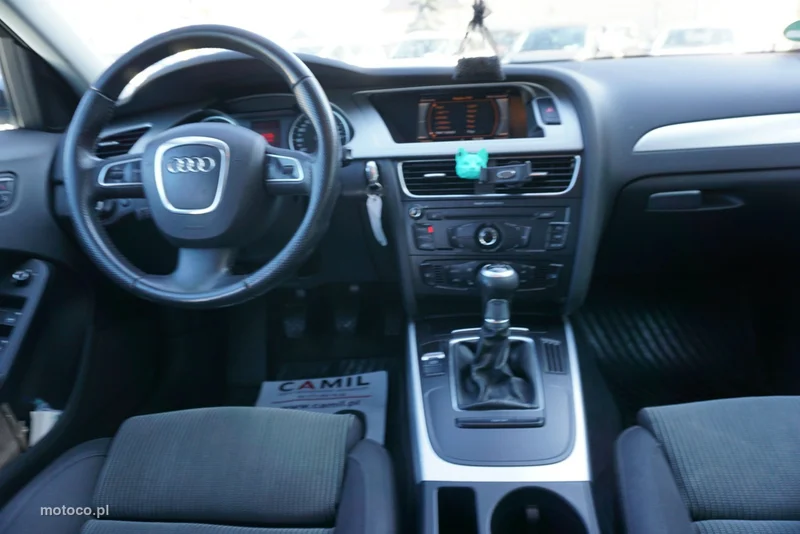 Audi A4 B8 15