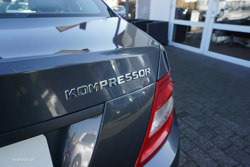 Mercedes-Benz Klasa C W204 C 180 17