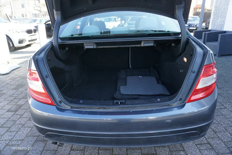 Mercedes-Benz Klasa C W204 C 180 18