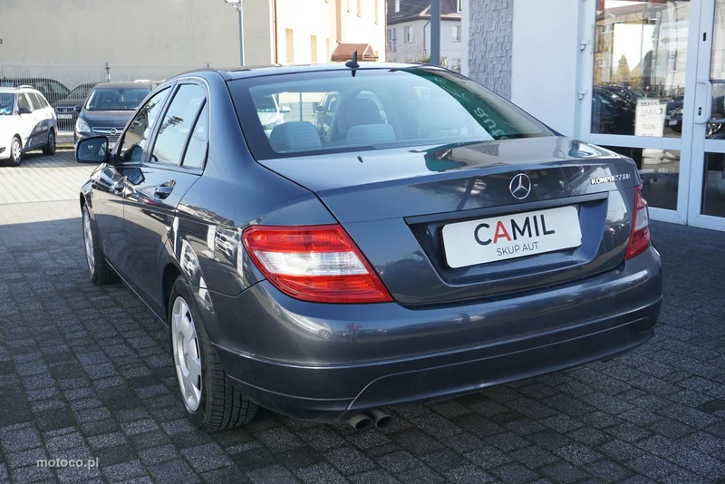 Mercedes-Benz Klasa C W204 C 180 7