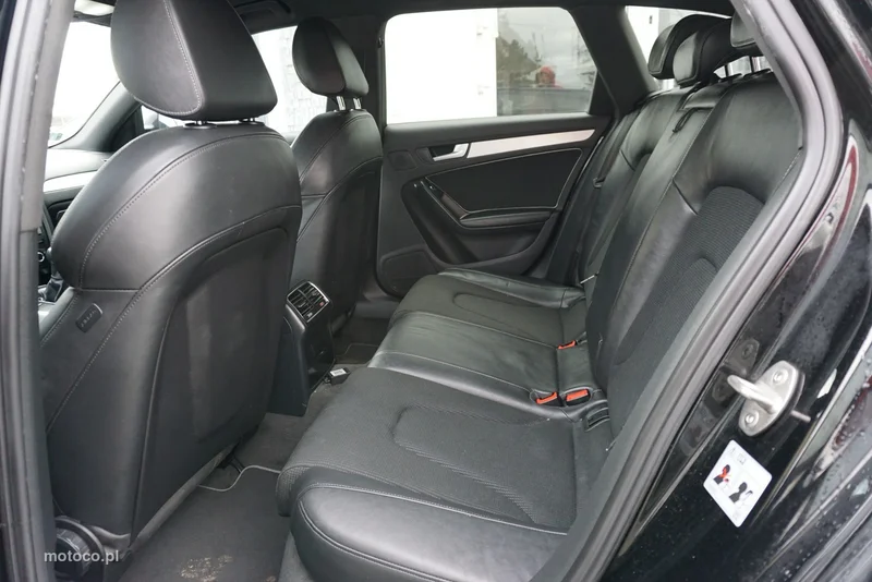 Audi A4 B8 12