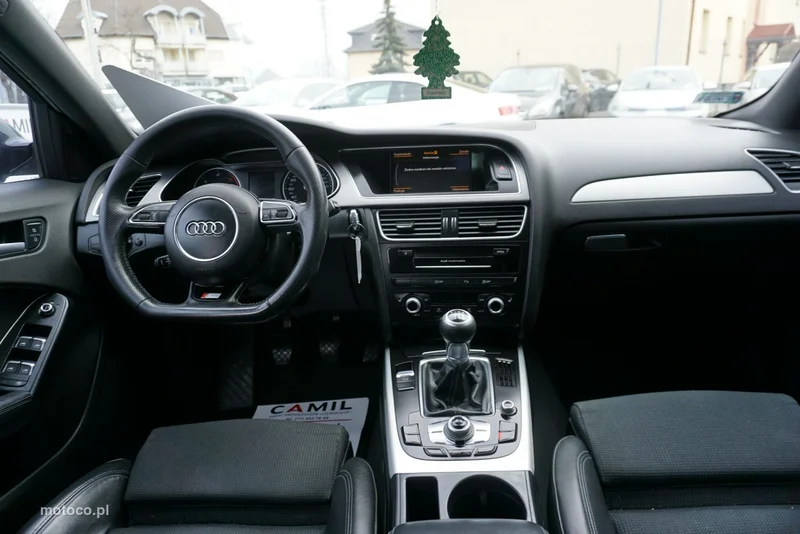 Audi A4 B8 15