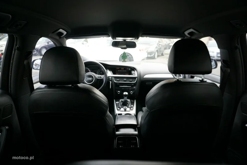 Audi A4 B8 21