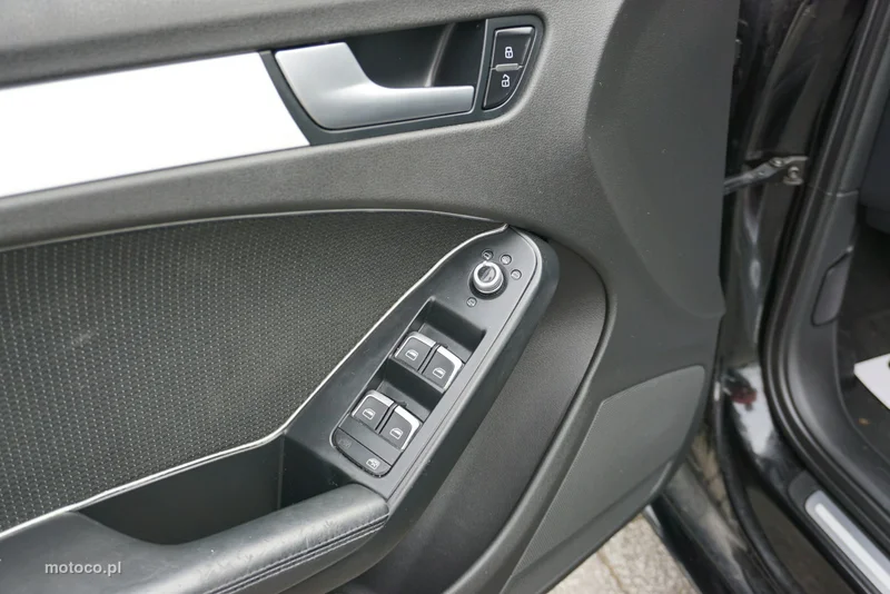 Audi A4 B8 9