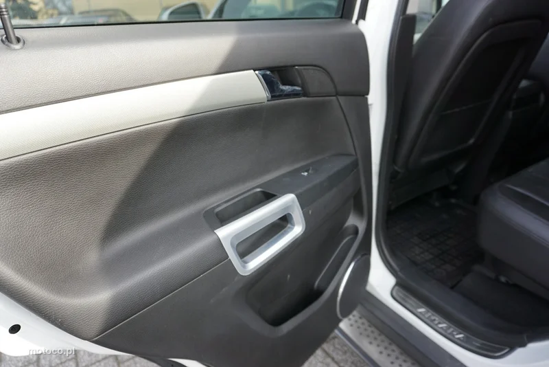 Opel Antara 11