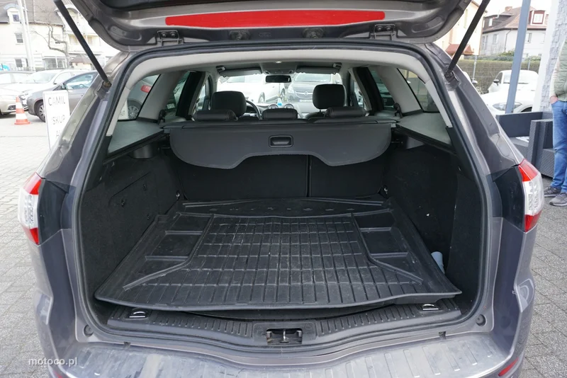 Ford Mondeo IV 16