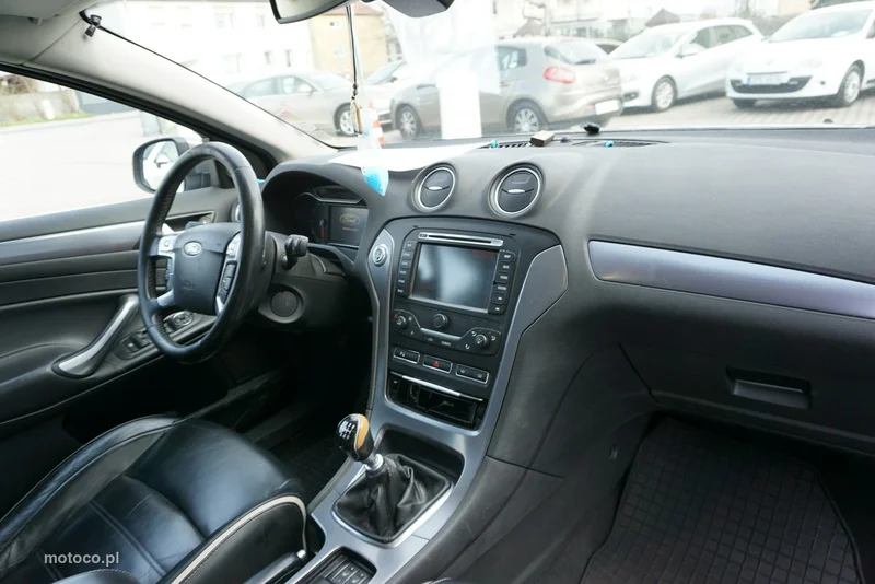 Ford Mondeo IV 21