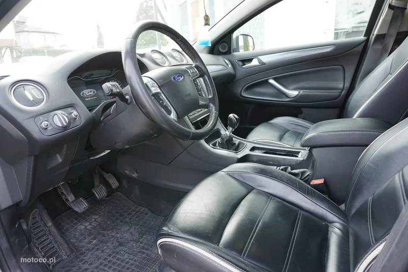 Ford Mondeo IV 10