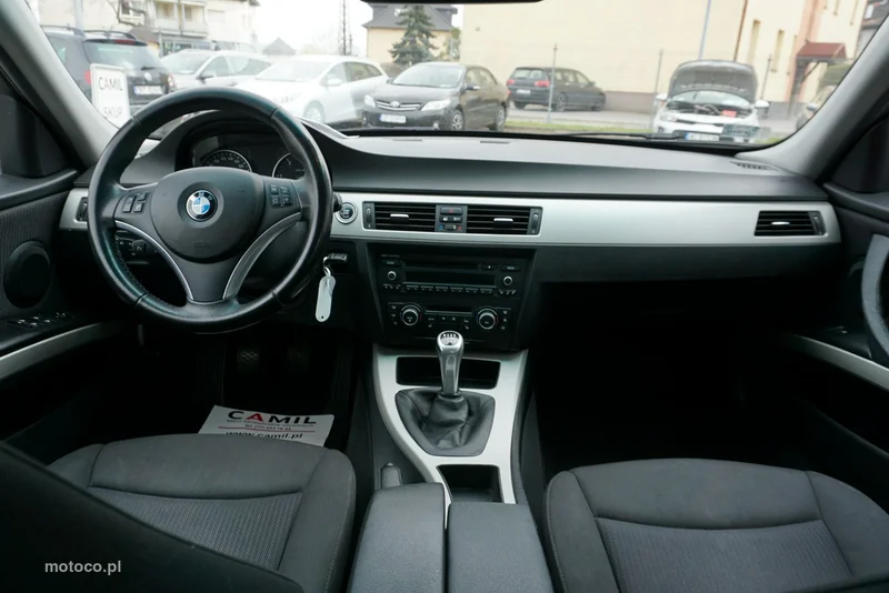 BMW Seria 3 E90 318 16