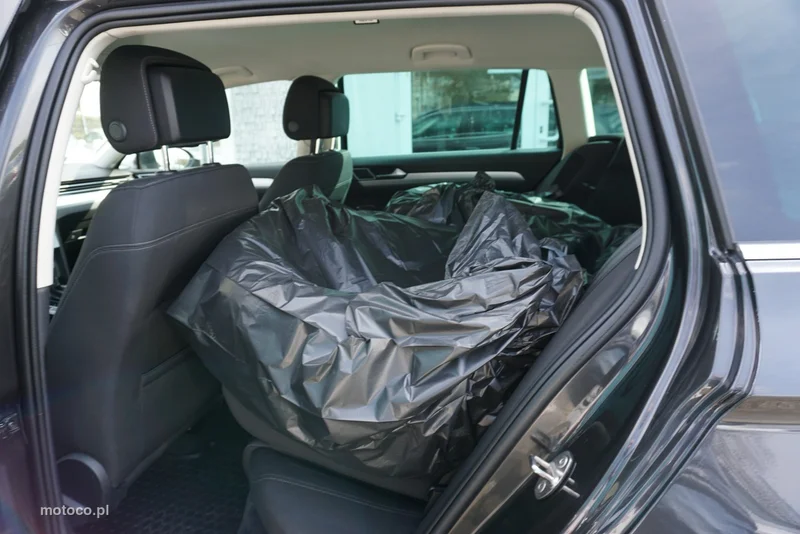 Volkswagen Passat Variant B8 12