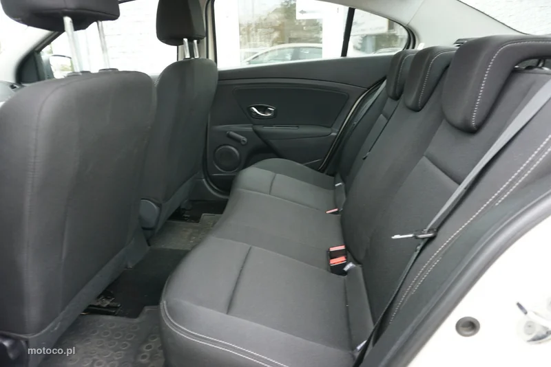 Renault Fluence 11