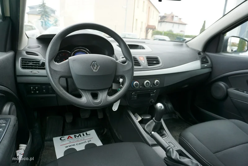 Renault Fluence 13