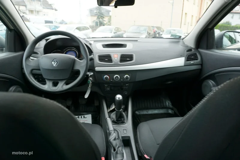 Renault Fluence 15