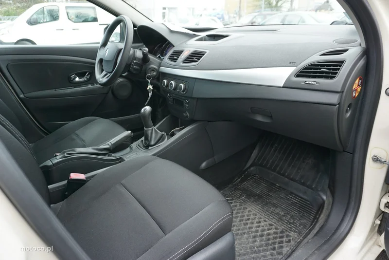 Renault Fluence 18