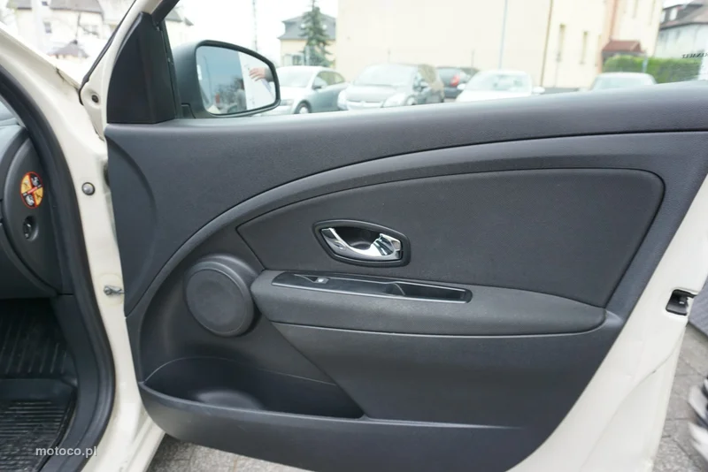 Renault Fluence 20