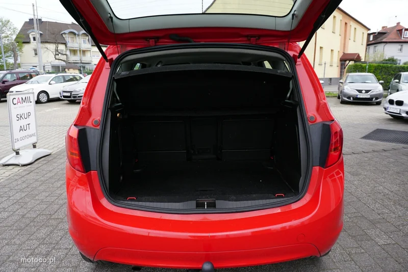 Opel Meriva B 17