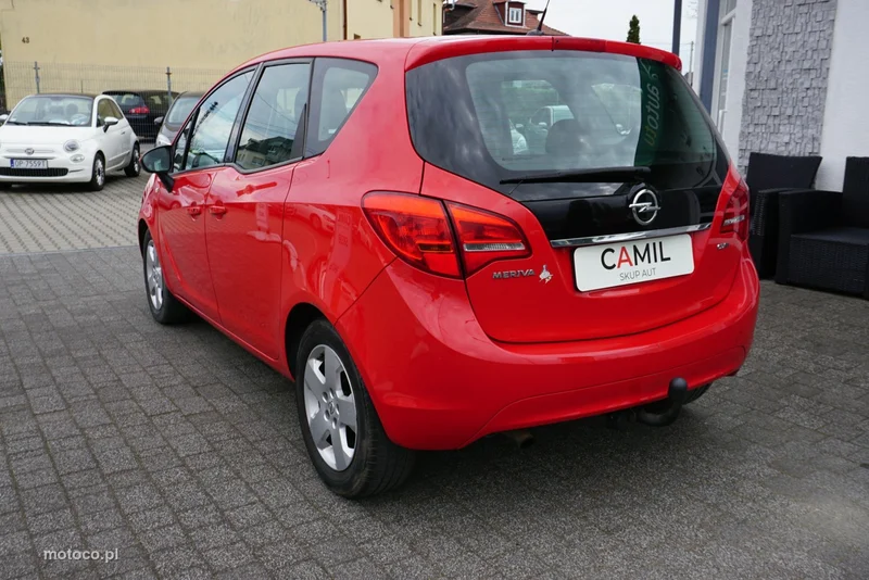 Opel Meriva B 8
