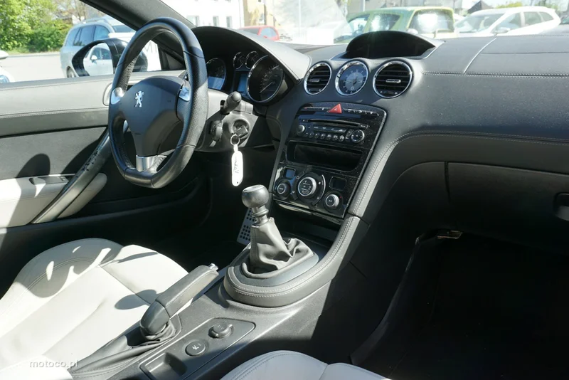 Peugeot RCZ 18