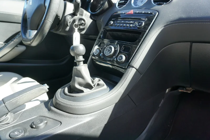 Peugeot RCZ 22