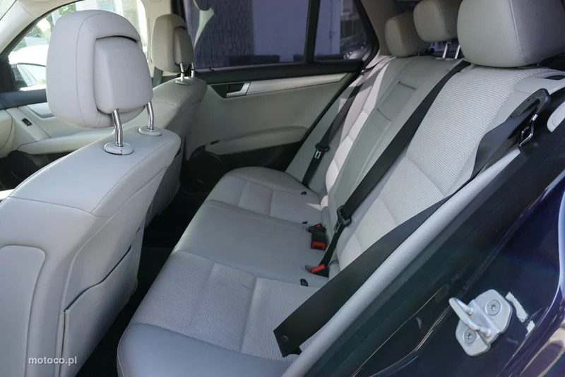 Mercedes-Benz Klasa C W204 C 220 13