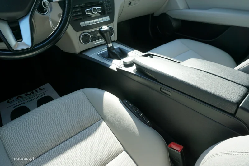 Mercedes-Benz Klasa C W204 C 220 16