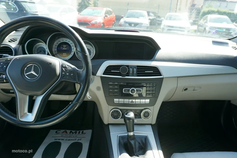 Mercedes-Benz Klasa C W204 C 220 19