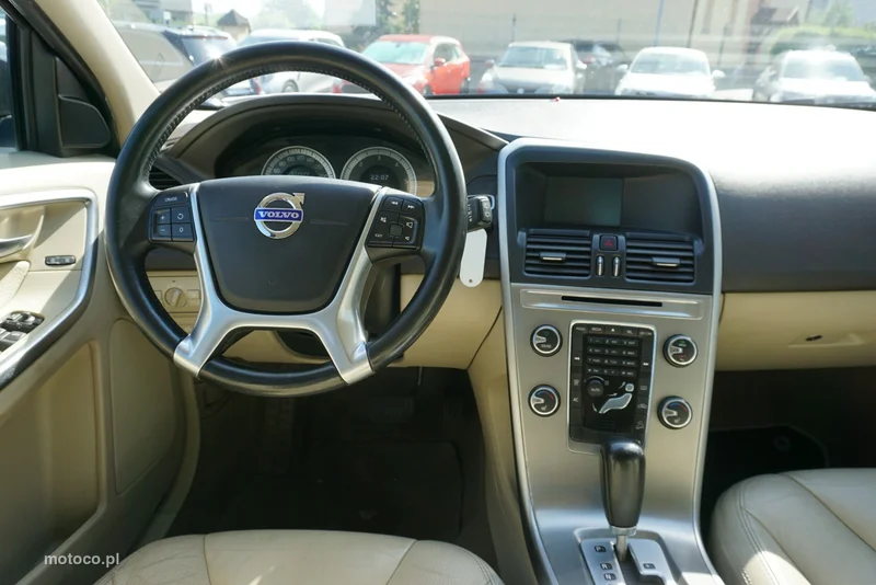 Volvo XC 60 13