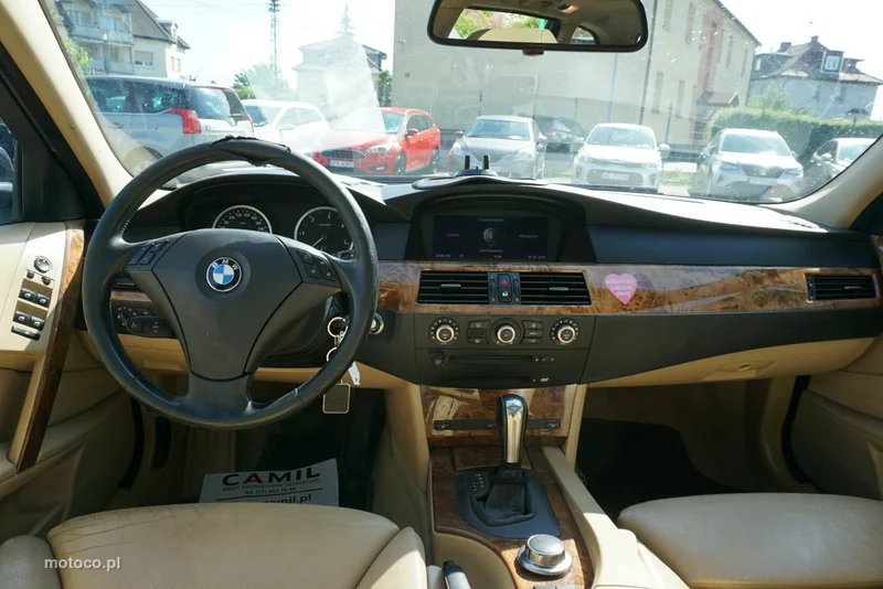 BMW Seria 5 E60 530 13