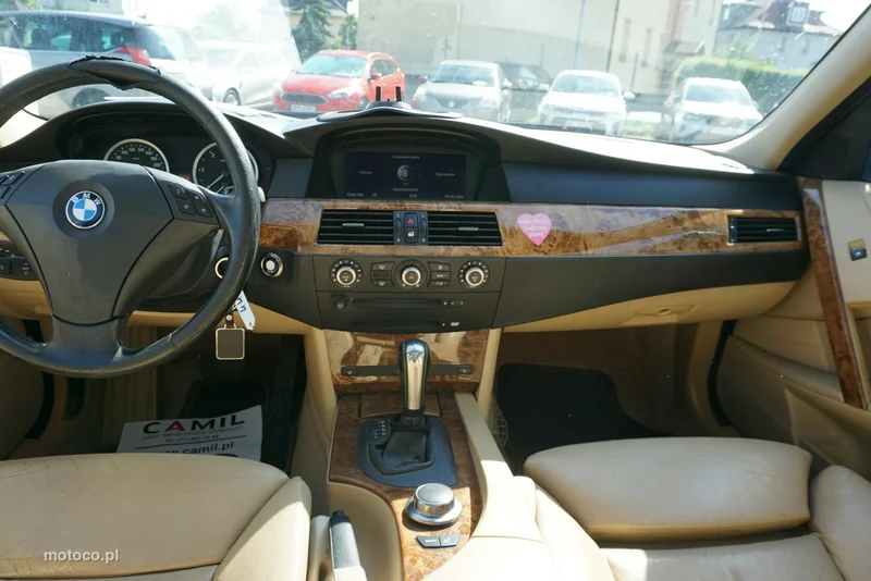 BMW Seria 5 E60 530 14