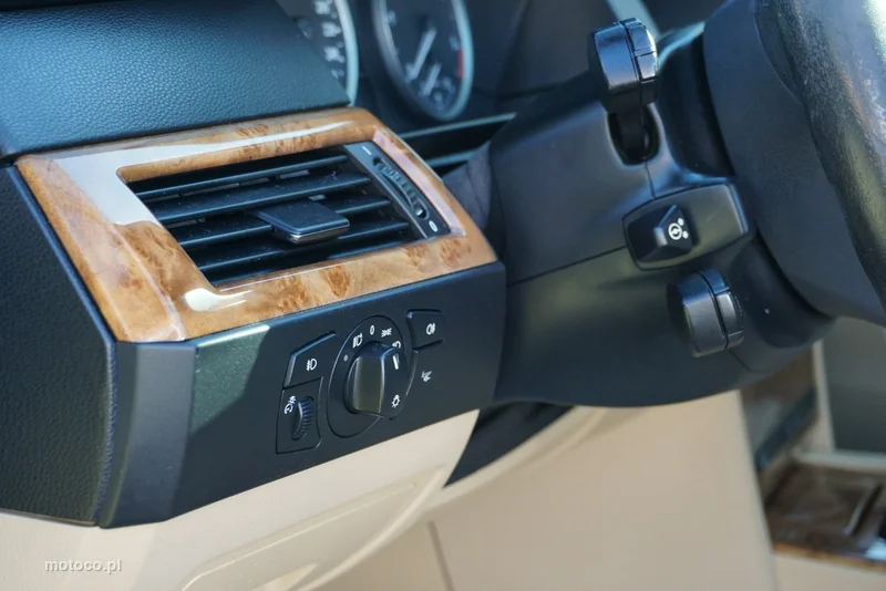 BMW Seria 5 E60 530 11