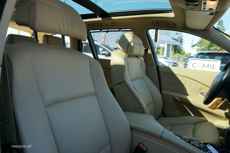 BMW Seria 5 E60 530 33
