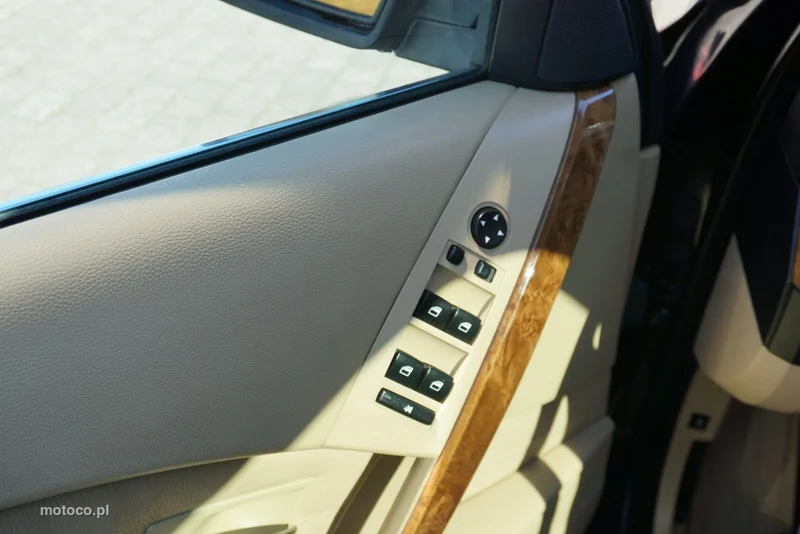 BMW Seria 5 E60 530 8