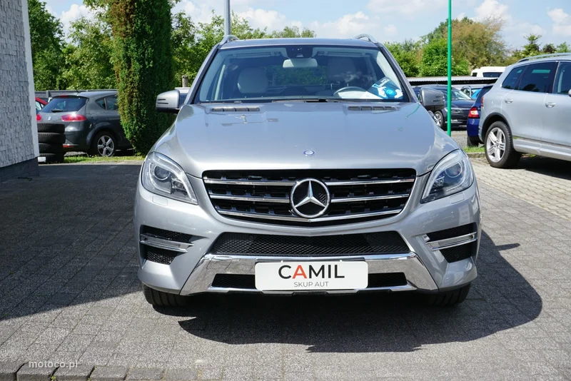 Mercedes-Benz ML W166 ML 350 2