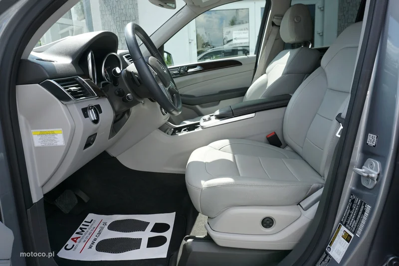 Mercedes-Benz ML W166 ML 350 11