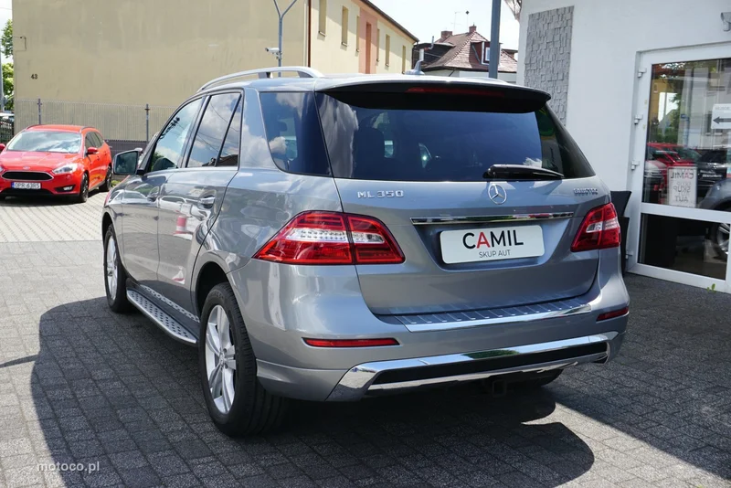 Mercedes-Benz ML W166 ML 350 7