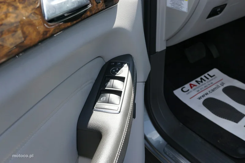 Mercedes-Benz ML W166 ML 350 8