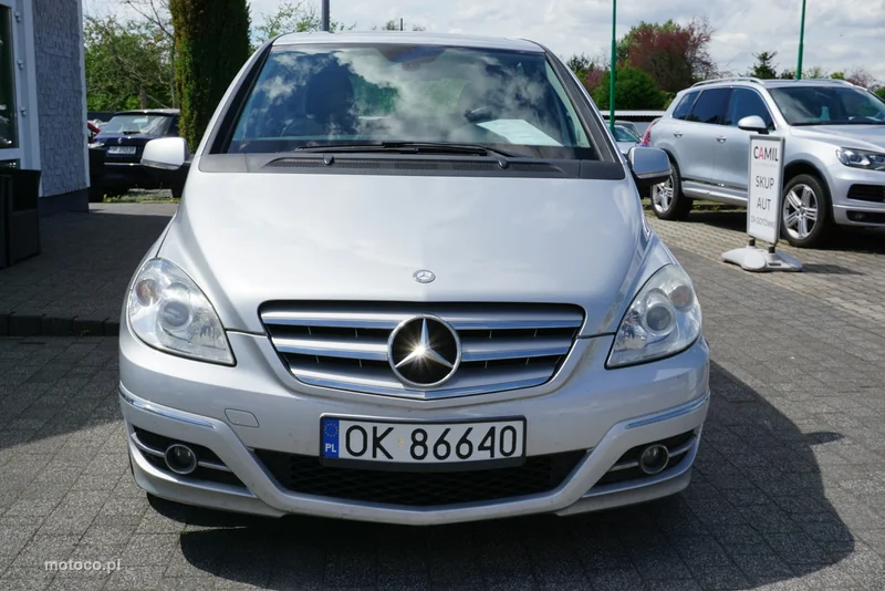 Mercedes-Benz Klasa B W245 B 180 2