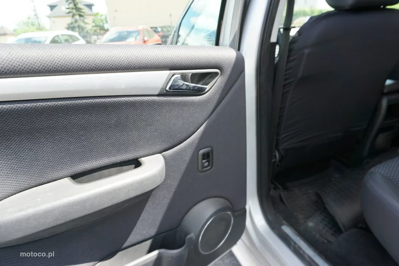 Mercedes-Benz Klasa B W245 B 180 14
