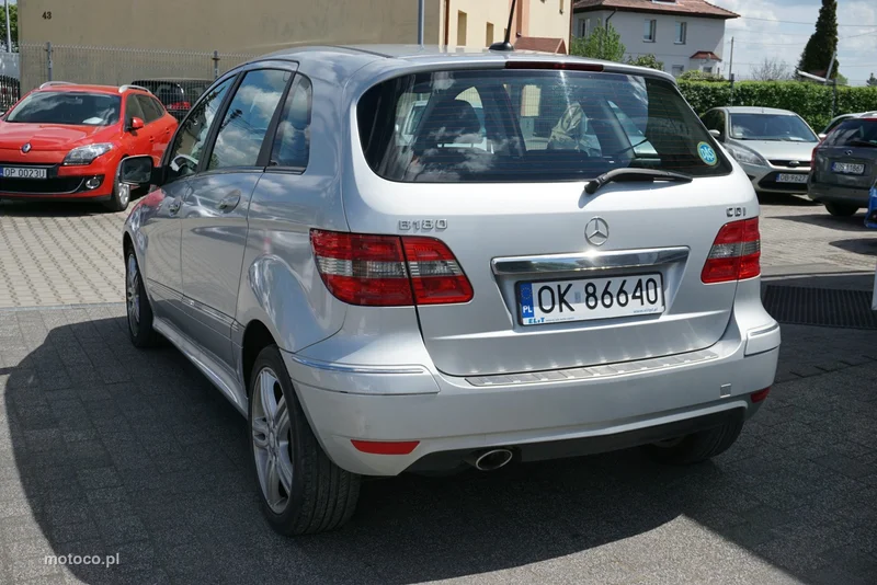 Mercedes-Benz Klasa B W245 B 180 7