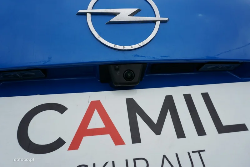 Opel Astra L 21