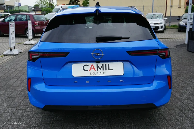 Opel Astra L 5