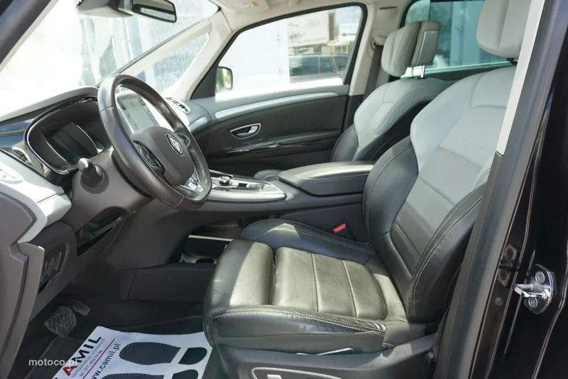 Renault Espace V 11