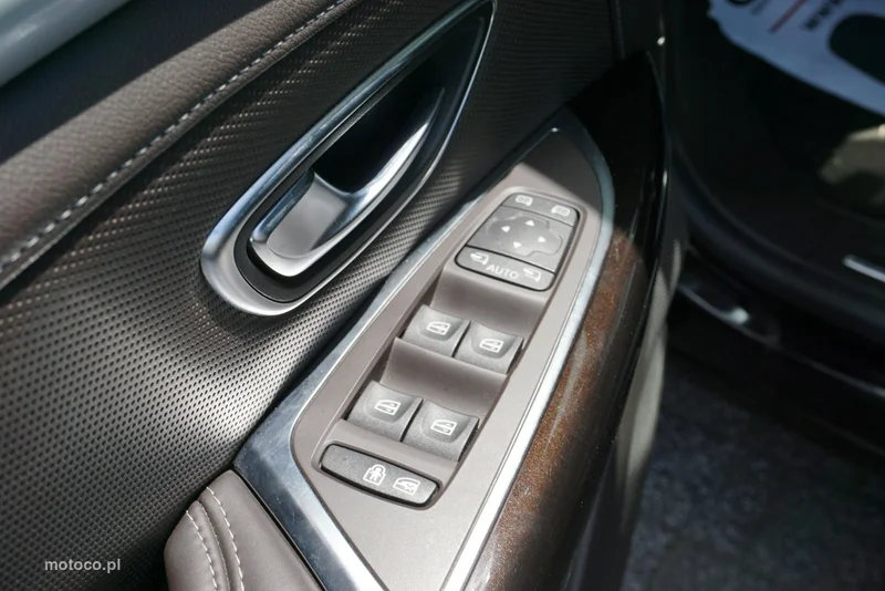 Renault Espace V 10