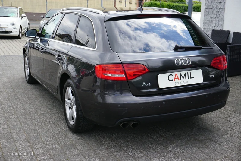 Audi A4 B8 7